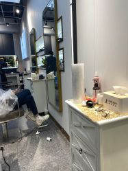 -ALONG HAIR阿龙发型
