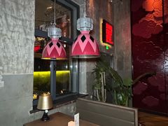 -FOUR PLAY BAR