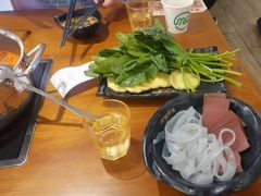 -呷哺呷哺(万达新世界店)