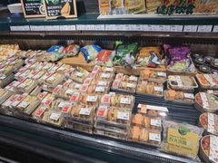 -胖东来生活广场(健康路店)