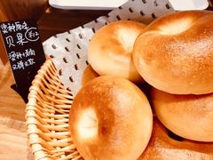 -沁屋面包店(人民东路店)