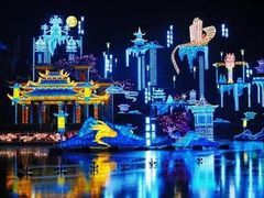 -淄博花灯齐彩城