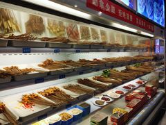 自助取餐区-让签签飞小郡肝串串香(春熙路形象店)