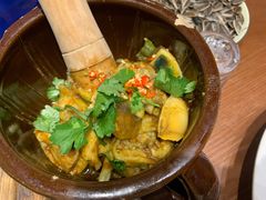 -老滇山寨•云南特色菜•地方菜•民族风情歌舞表演(金碧店)