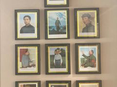 -毛泽东像章珍藏馆