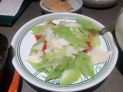 莴笋片炒山药-云海肴·汽锅鸡·云南菜(高德置地店)