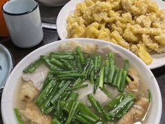-金卯白肉罩火烧