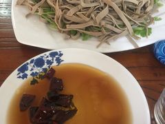 -溢心园香河肉饼总店