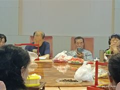 -伊和园清真餐饮