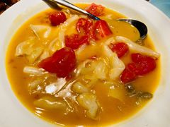 酸汤裙边煮花胶-苏帮袁Sue Cuisine(来福士店)