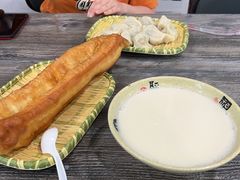 -车库美食餐厅