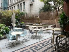 -潮一不贰·法式甜品·生日蛋糕·西式简餐(外滩店)