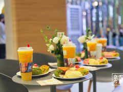 -奈雪的茶(亨特国际广场店)