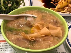 窝蛋牛肉粥-小龍鳳餐室(番禺路店)