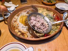 -洱火云南酸菜牛肉火锅(石景山当代商城店)