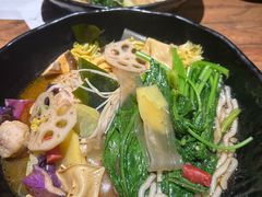 -万记麻辣烫国展总店