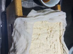 -靠山屯东北农家菜(八龙桥雅苑店)