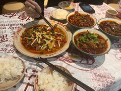 -耙吉吉川味小酒馆(本地人回头店)