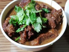 小碗牛肉-清真吴记门钉肉饼·喜多利