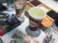 -沪上阿姨·精选茶饮(十一经路店)