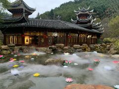 -剑河仰阿莎温泉小镇