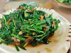 韭菜炒河虾-幽优农庄·森波拉特色本地农家菜