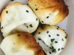 -香山胡记吴江路生煎(灵山路店)