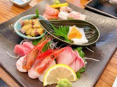 -元祖ぶっち切り寿司 魚心(三宫店)