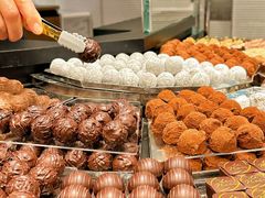 -Laderach 莱德拉(上海环贸iapm店)