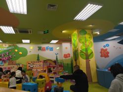 -莫莉幻想儿童乐园(哈尔滨王府井店)