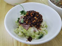 小菜-撒哈达姆兰州辣子牛肉面(飞跃路店)