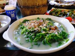 水浸豆苗-清水湖度假村(罗浮山美食地标店)