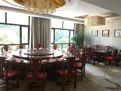 -曲江惠宾苑宾馆(大雁塔大唐不夜城店)