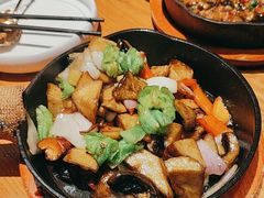 -云海肴·汽锅鸡·云南代表菜(天山百盛优客店)