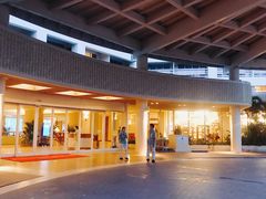 -Rizzan Sea Park Hotel Tancha Bay室内游泳池
