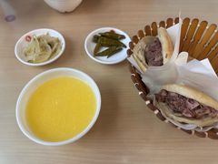 -闫家驴肉老店(华电一校店)