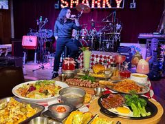 -鲨鱼美式餐厅酒吧Sharky