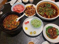 -万重锦·人文川菜馆(骡马市店)