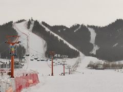 -丝绸之路山地度假区滑雪场