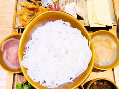 蒙自过桥米线-麦麦山云南菜(复地活力城店)