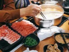 -呷哺呷哺(常营华联店)