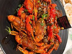 -巴厘龙虾·榜首油焖大虾(音乐学院·沿江酒馆店)