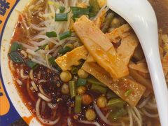 -魔都三兄弟酸辣粉·蘸卤炸串(虹桥万科店)