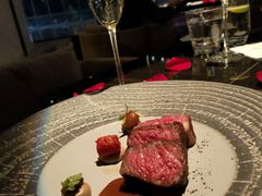 M9带骨和牛肋排-wann lounge 低温慢煮牛排·清吧
