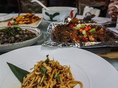 -彩云天云南餐厅