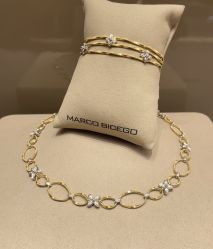 -周生生Chow Sang Sang(先天下店)