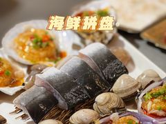 -围炉肉舍•炭烤活鳗•丹东海鲜烤肉(步行街店)
