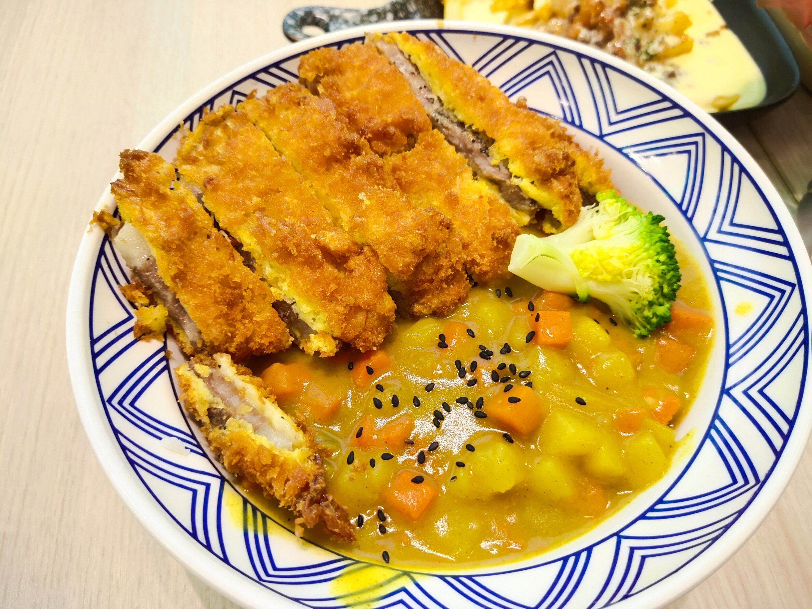 醒屋铁板牛排饭好吃