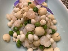 鲜莲子白玉虾仁-南京大牌档(三阳广场苏宁店)