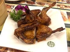 烤乳鸽-添好运点心专门店(百老汇店)